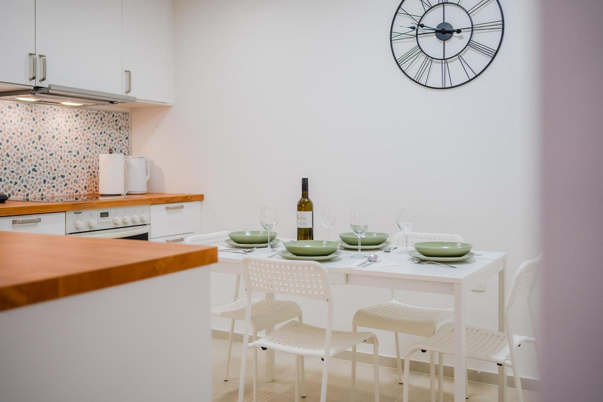 Peaceful Nest In City Center - Happy Rentals ザグレブ エクステリア 写真